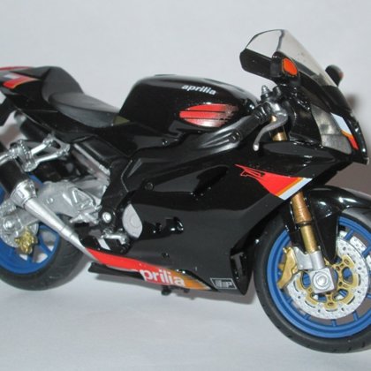 2004 Aprilia RSV 1000 R  (Solido)