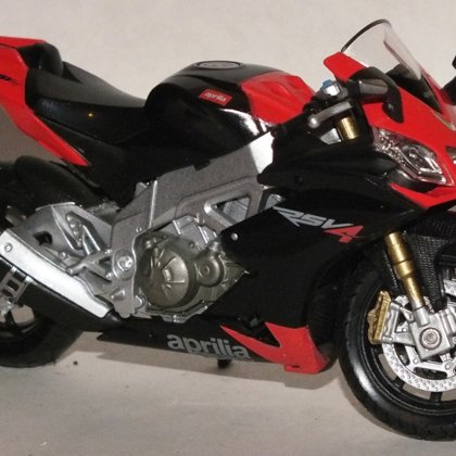 2009 Aprilia RSV 4 Factory (Welly)