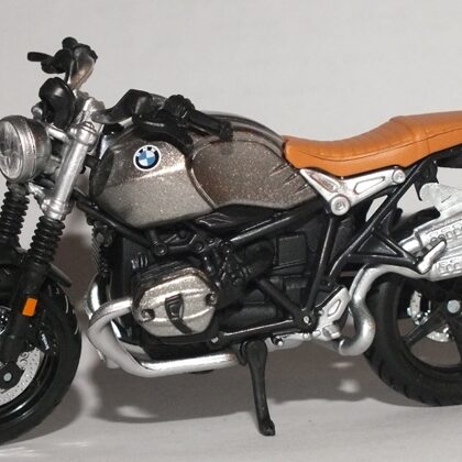 2015 BMW R NineT Scrambler (Maisto) 