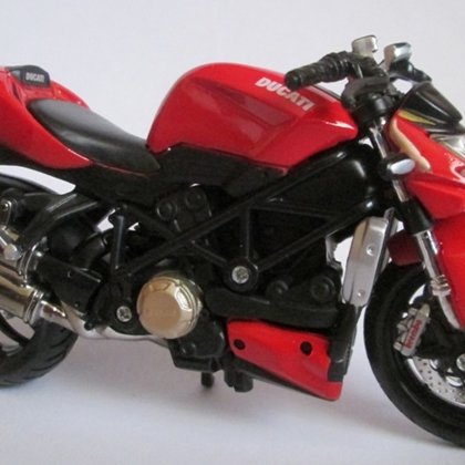 2009 Ducati Streetfighter S (Maisto)