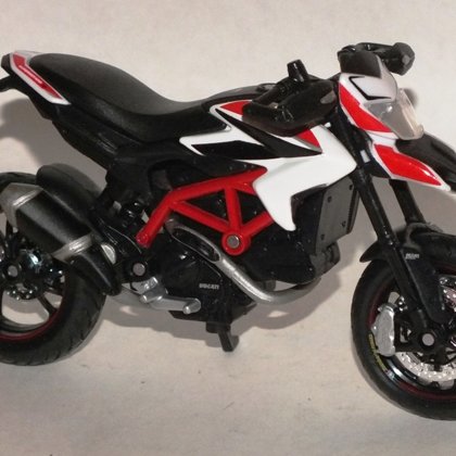 2013 Ducati Hypermotard SP (Maisto)