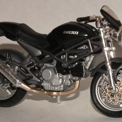 2001 Ducati Monster S4 (Maisto)