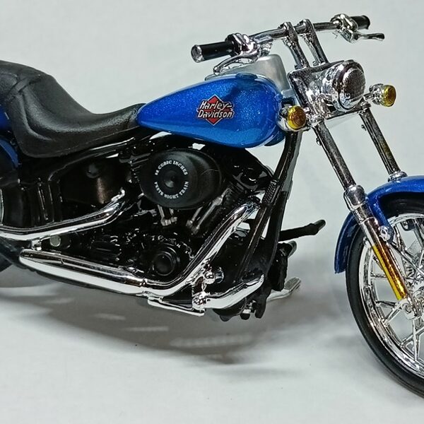 2002 Harley Davidson FXSTB Night Train (Maisto)