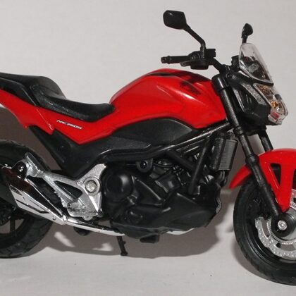 2018 Honda NC 750S (Welly)