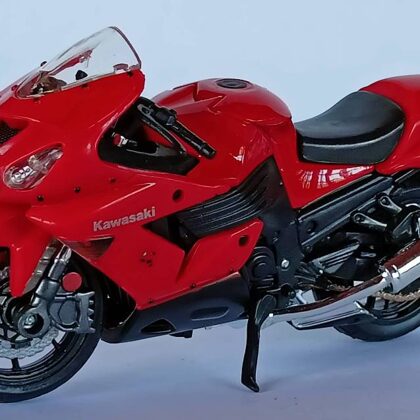 2006 Kawasaki ZX-14R / ZZ-R1400 (Maisto)
