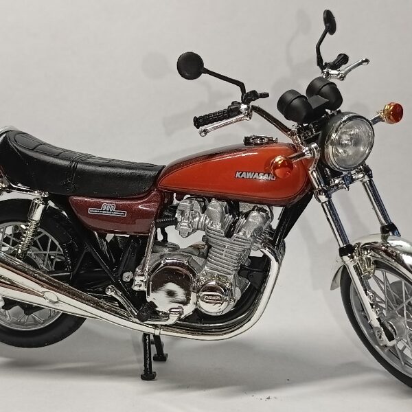 1973 Kawasaki Z900 (Norev)