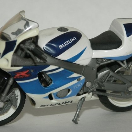 1998 Suzuki GSX-R 750 (Majorette)