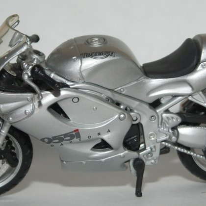 1997 Triumph Daytona 955i (Maisto)