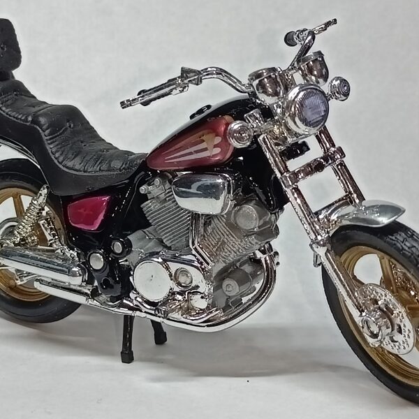 1987 Yamaha XV1000 Virago (Maisto)