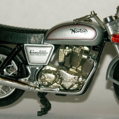 1975 Norton Commando 850 Interstate MK3 (Guiloy)