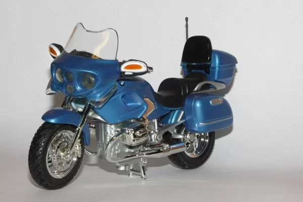 2001 BMW R1200CL (MotorMax)