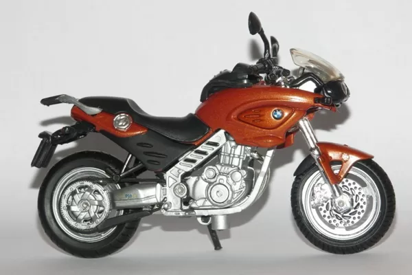 2003 BMW F650CS (MotorMax)