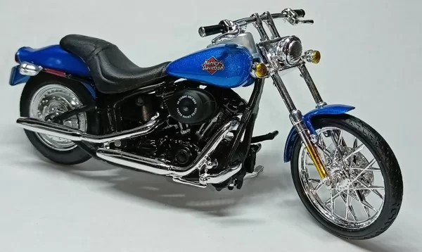 2002 Harley Davidson FXSTB Night Train (Maisto)