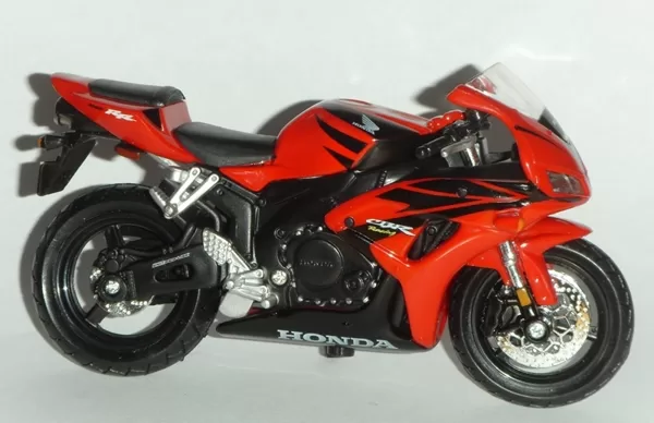 2004 Honda CBR 1000RR (Maisto)