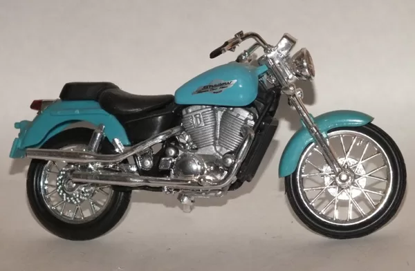 1995 Honda VT1100C2 Shadow A.C.E.(Maisto)