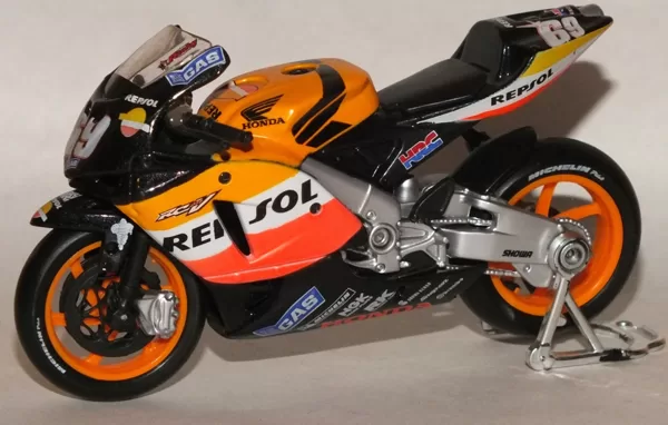 2001 Honda RC 211 V (Maisto)
