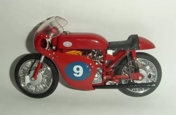 1961 JAWA 350 2xOHC GP (Abrex)