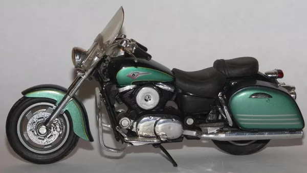 1998 Kawasaki VN1500 Classic Tourer/Nomad (Majorette)