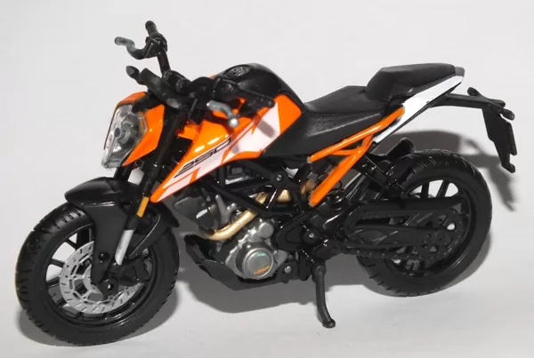 2017 KTM Duke 250 (Bburago))