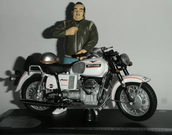 Moto Guzzi V7 Special Joe Bar Team 