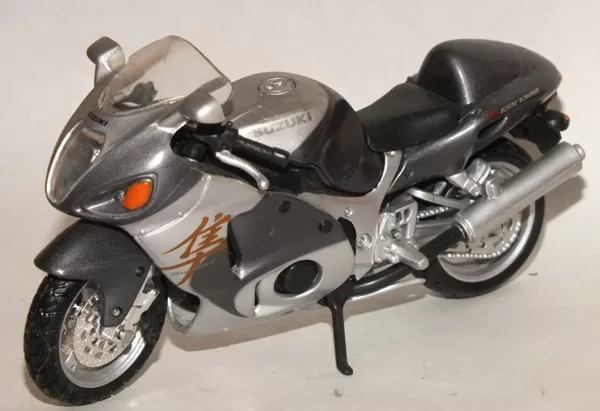 1999 Suzuki GSX1300R Hayabusa (Maisto)