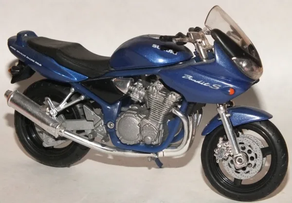 2001 Suzuki GSF1200S Bandit (Majorette)
