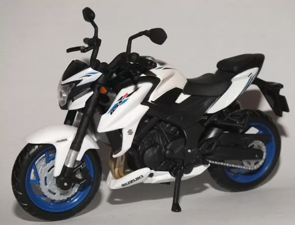 2017 Suzuki GSX-S750 (Maisto)