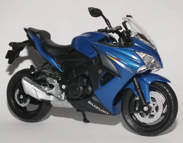 2015 Suzuki GSX-S1000F (Welly)