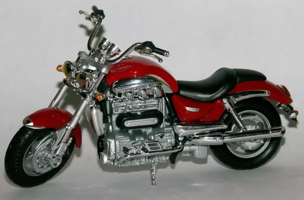 2004 Triumph Rocket 3 (Welly)