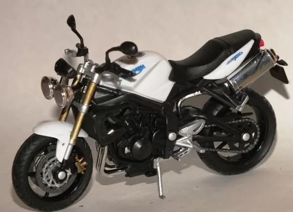 2008 Triumph Street Triple (Maisto)