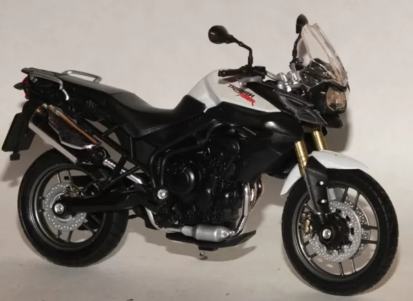 2011 Triumph Tiger 800 XC (Welly)