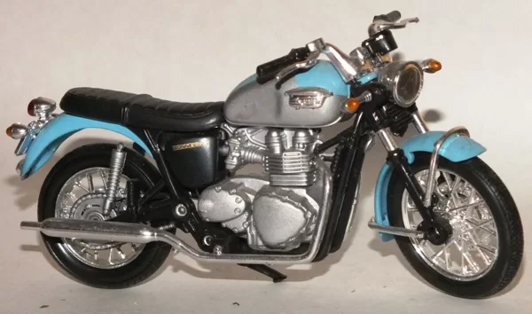2002 Triumph Bonneville T100 (Welly)