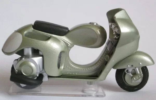 1949 Vespa Circuito (Maisto)