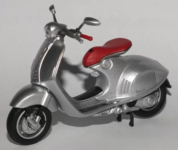 2014 Vespa 946 (Welly)