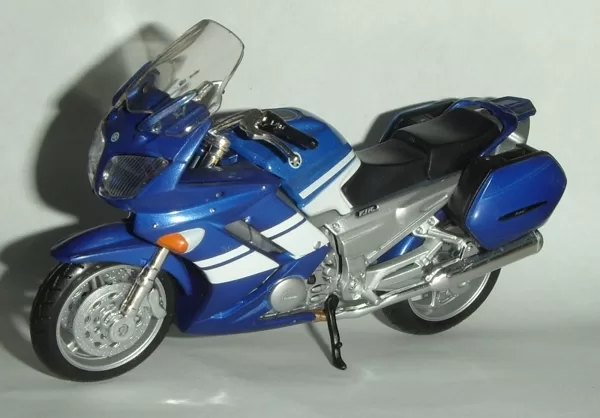 2006 Yamaha FJR 1300 (Maisto)