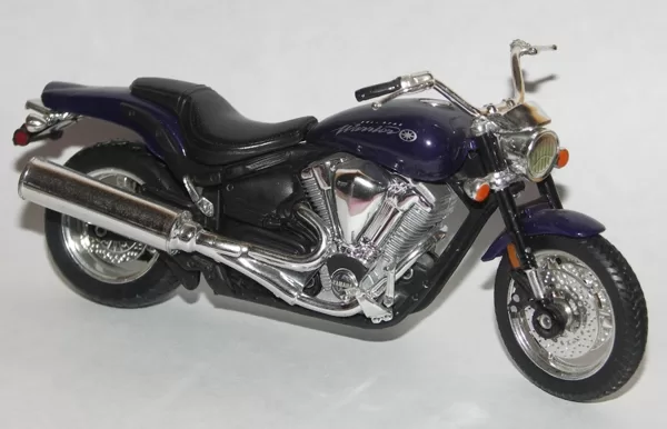 2002 Yamaha XV1700PC Road Star Warrior (Welly)