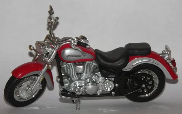 1999 Yamaha XV1600A Road Star (Maisto)