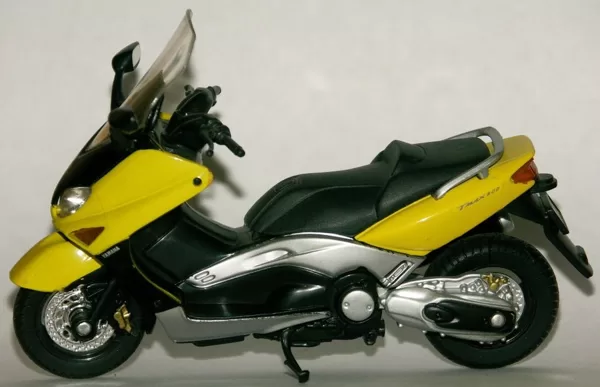 2001 Yamaha XP500 T-Max (Welly)