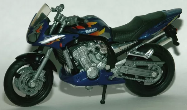 2002 Yamaha FZS 600 Fazer (Majorette)