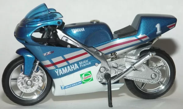 1994 Yamaha TZ250M (Welly)