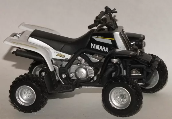 1998 Yamaha YFZ 350 Banshee (Yat Ming)