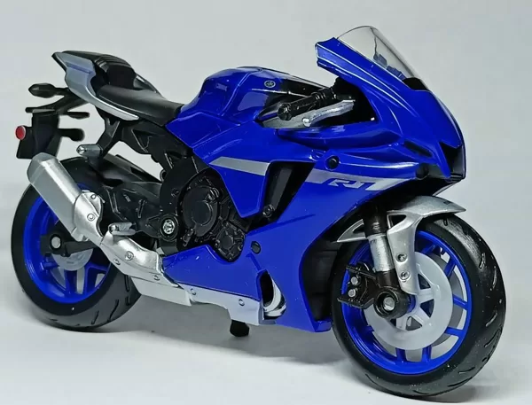 2021 Yamaha YZF-R1 (Maisto)