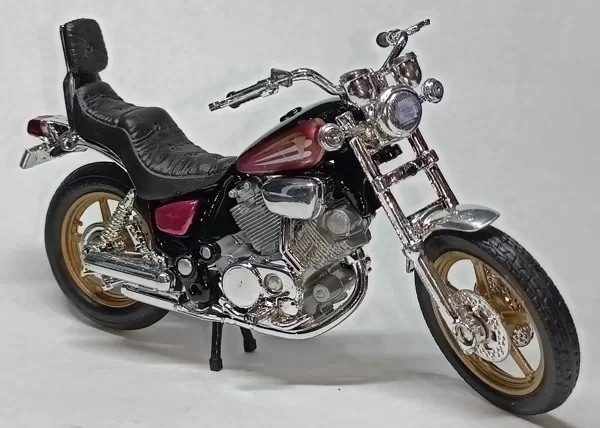 1987 Yamaha XV1000 Virago (Maisto)