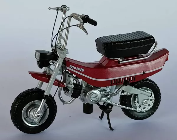 1985 Motobi Caddy (Leo Models)