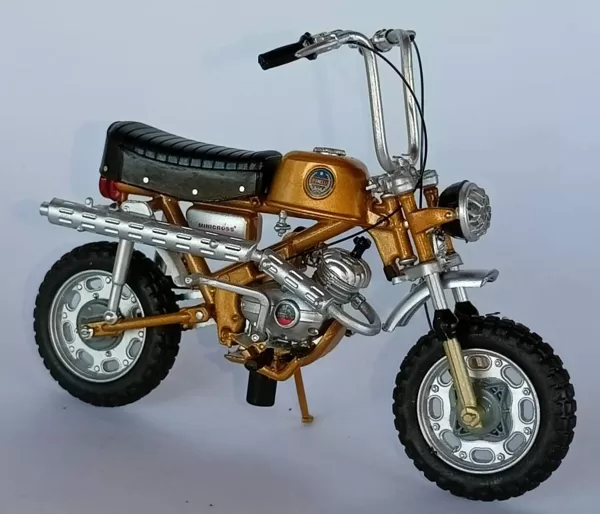 1970 Benelli Mini Cross (Leo Models)
